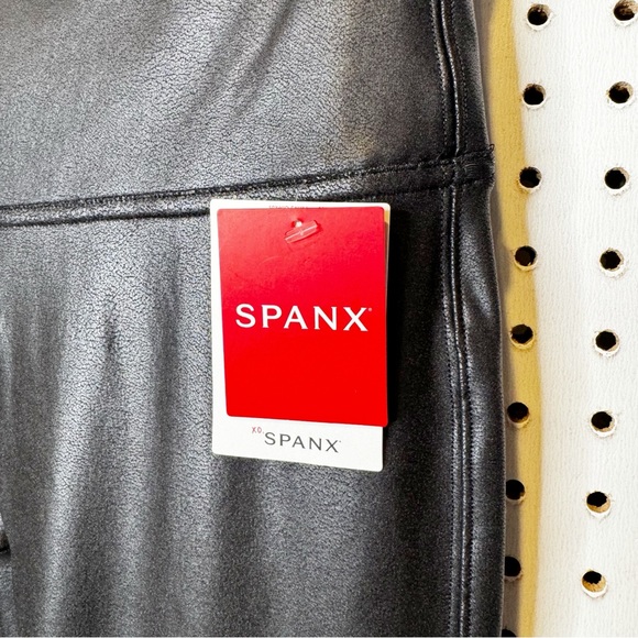 Spanx | NWT Faux Leather Leggings Sz. L - Picture 4 of 5